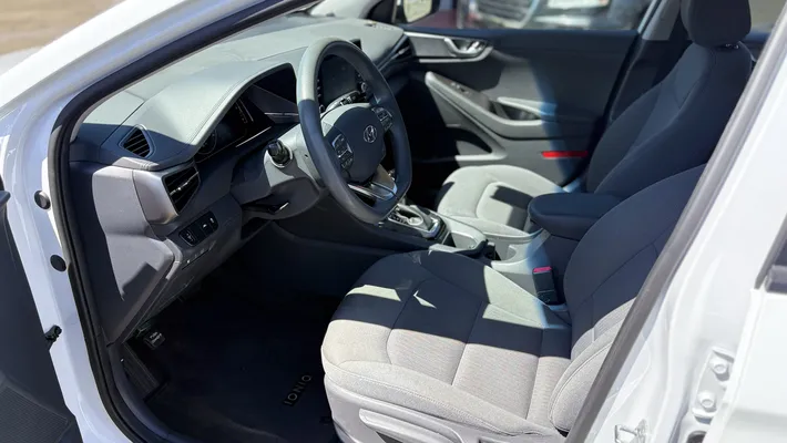 2020 HYUNDAI Ioniq Blue