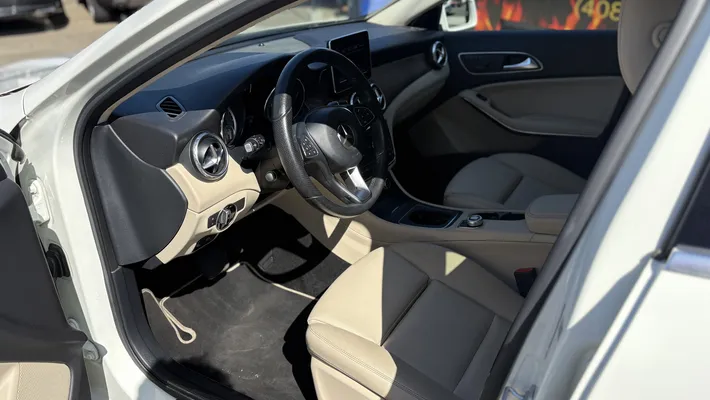 2017 MERCEDES-BENZ  GLA250-4MATIC