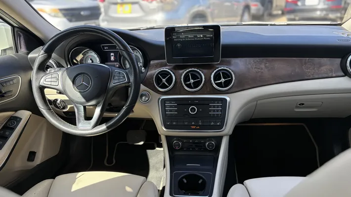 2017 MERCEDES-BENZ  GLA250-4MATIC