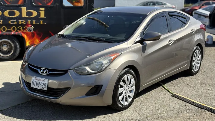 2013 HYUNDAI Elantra 