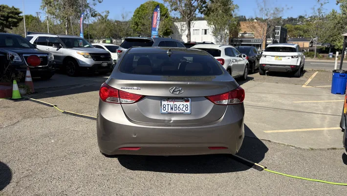 2013 HYUNDAI Elantra 