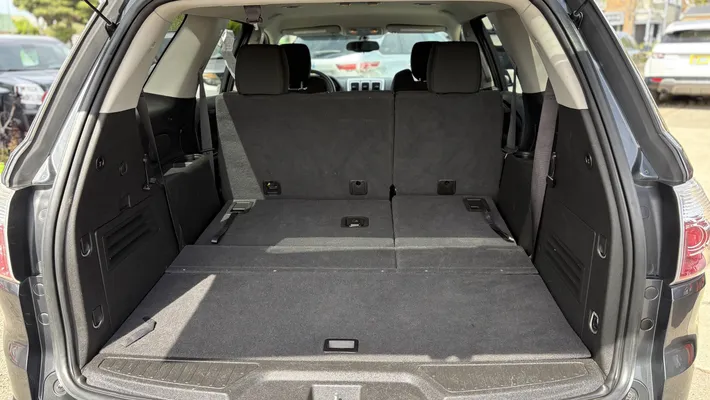 2011 GMC Acadia SLE 1