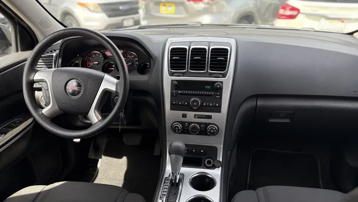 2011 GMC Acadia SLE 1