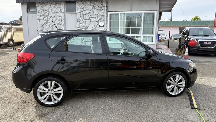 2011 KIA Forte HGS