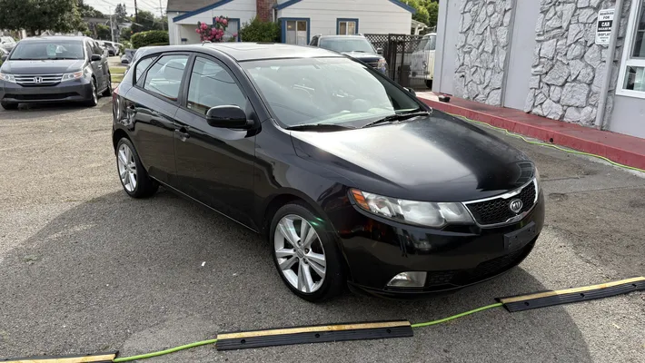 2011 KIA Forte HGS