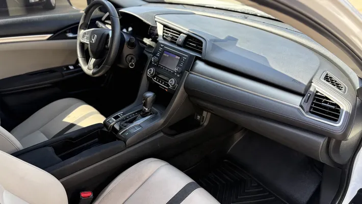 2017 HONDA Civic LX