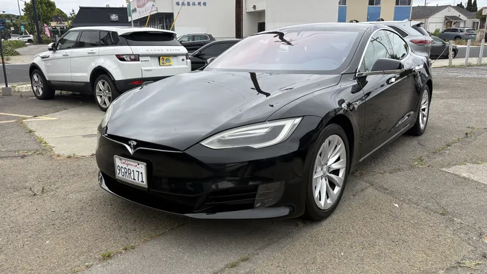2017 TESLA Model S