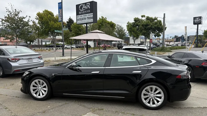 2017 TESLA Model S