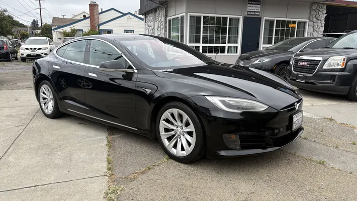 2017 TESLA Model S