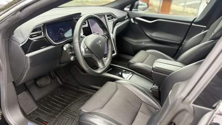 2017 TESLA Model S