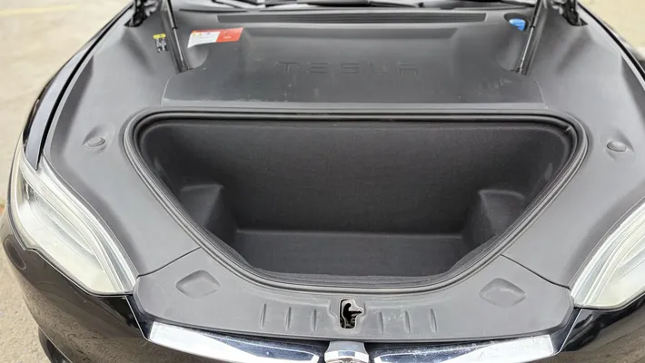 2017 TESLA Model S