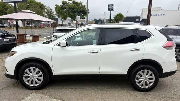2015 NISSAN Rogue