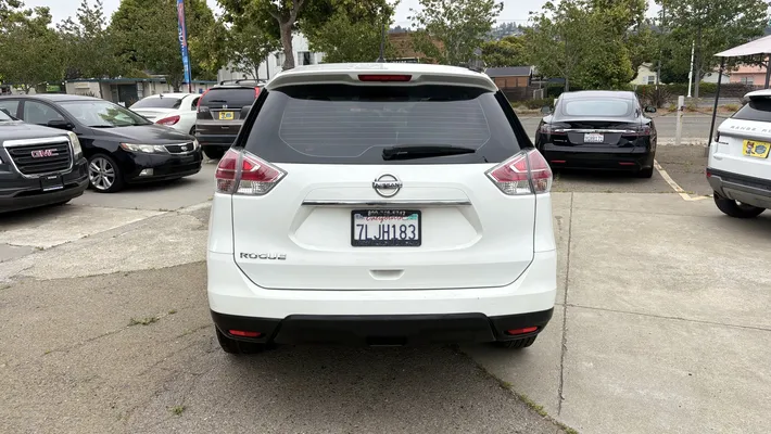 2015 NISSAN Rogue