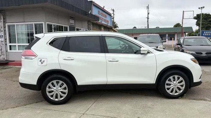 2015 NISSAN Rogue
