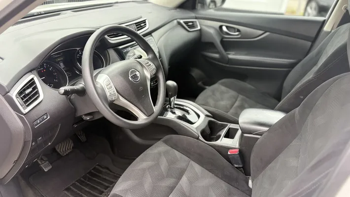 2015 NISSAN Rogue