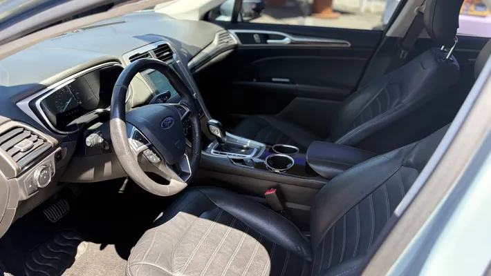 2013 FORD Fusion SE Hybrid