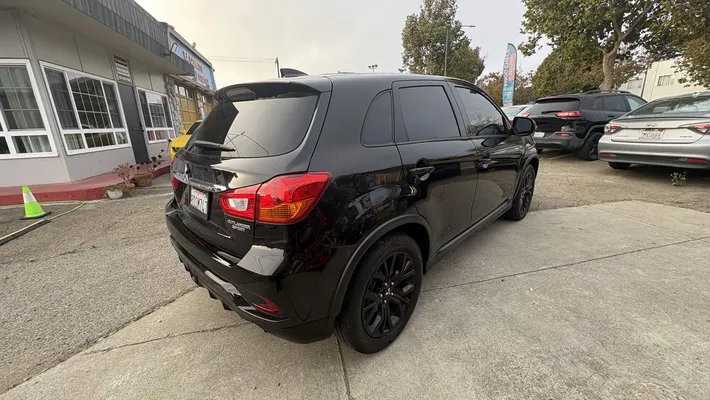 2018 MITSUBISHI Outlander Sport