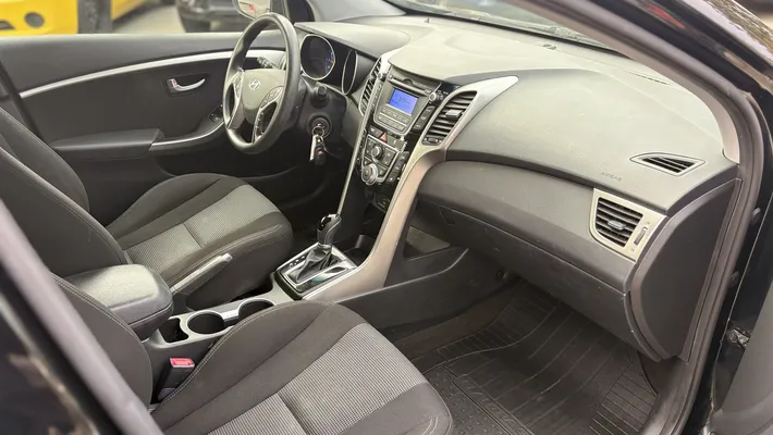 2016 HYUNDAI Elantra GT Hatchback 4D