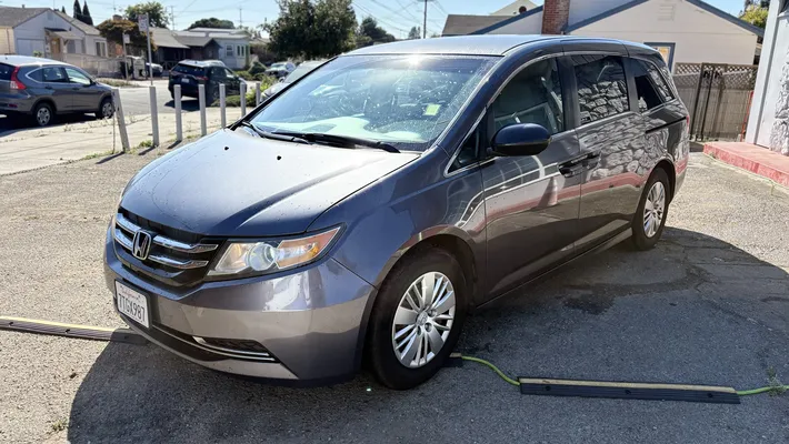 2016 HONDA Odyssey LX
