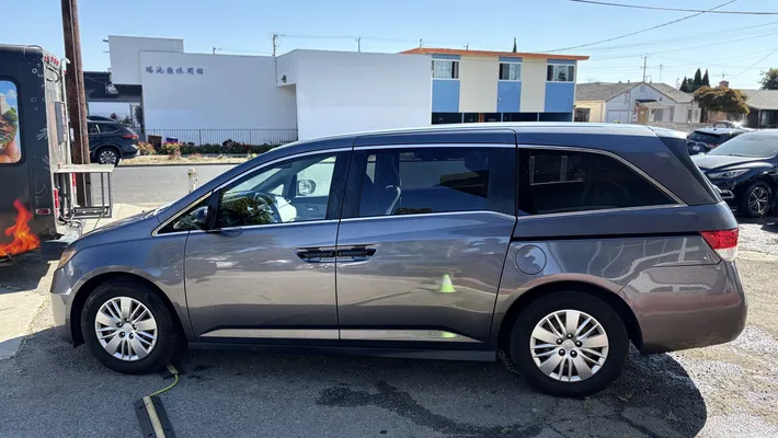 2016 HONDA Odyssey LX