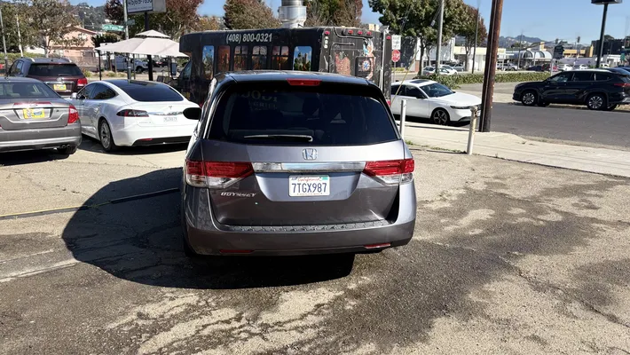 2016 HONDA Odyssey LX