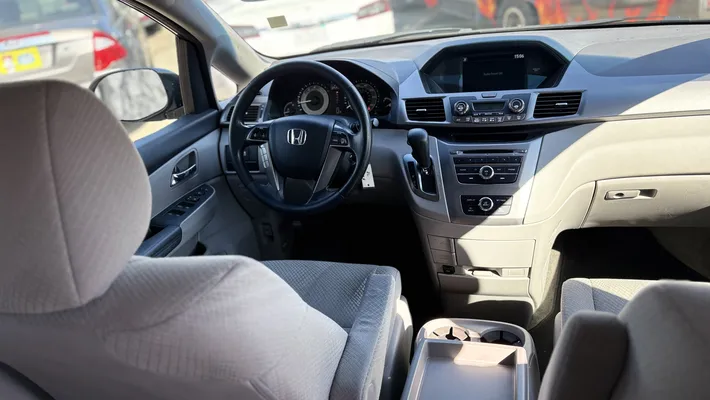 2016 HONDA Odyssey LX