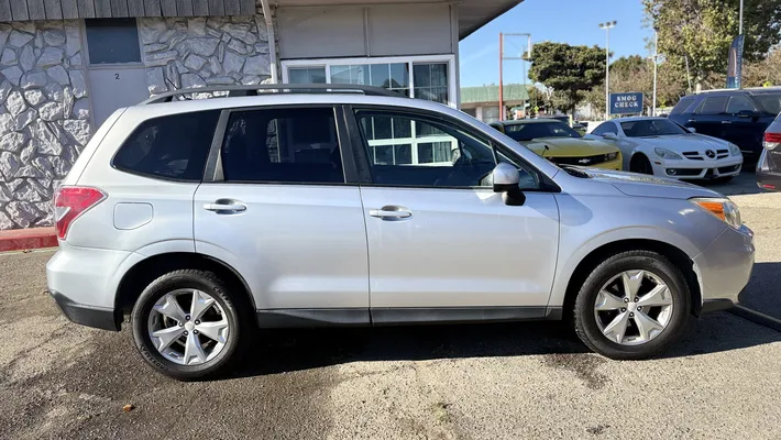 2014 SUBARU Forester Premium